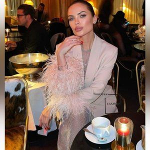 BLOGGER'S FAVE! ZARA STRAIGHT CUT FEATHER BLAZER BEIGE PINK NWT